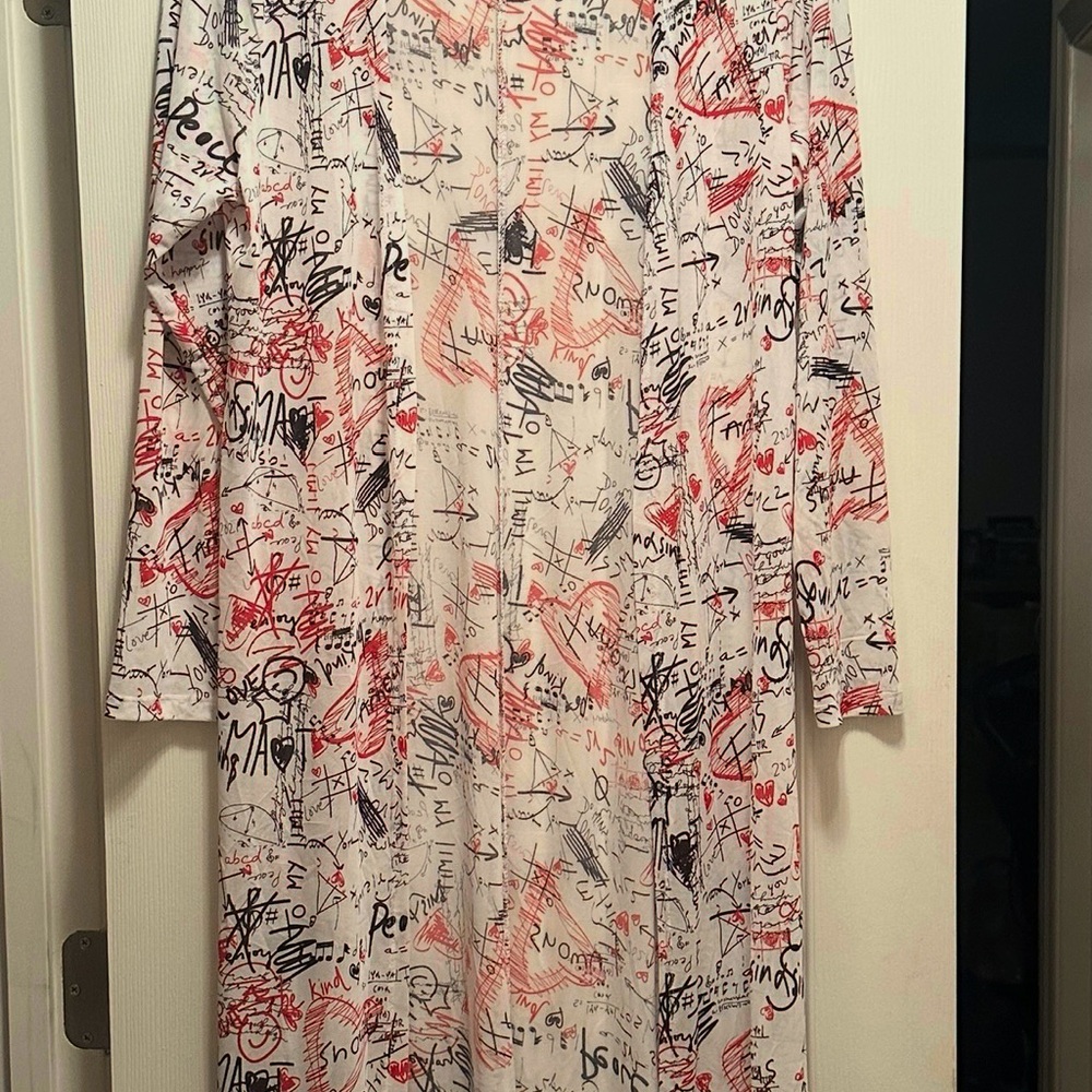 Almost Famous White and Red Graphic Top